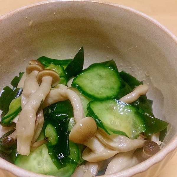 きゅうりとわかめとしめじの酢の物 レシピ 作り方 By ぼーずの母ちゃん 楽天レシピ きゅうりとわかめとしめじの酢の物 レシピ 作り方 By ぼーずの母ちゃん 楽天レシピ