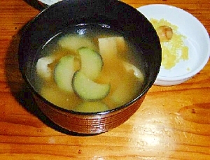 茄子と油揚げ＆玉葱生姜のお味噌汁