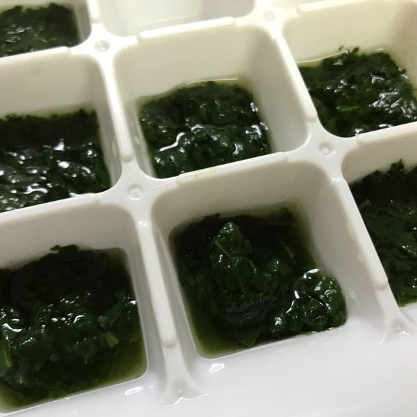 離乳食中期に 便利に冷凍保存できる小松菜離乳食 レシピ 作り方 By 怪獣ゴン太 楽天レシピ 離乳食中期に 便利に冷凍保存できる小松菜離乳食 レシピ 作り方 By 怪獣ゴン太 楽天レシピ