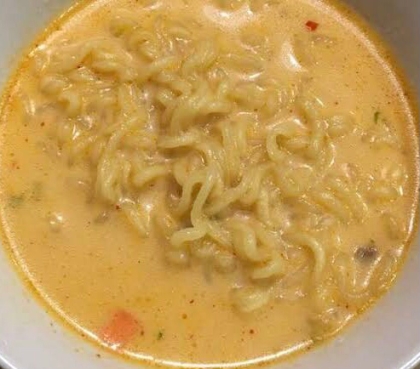 牛乳50％でマイルド辛ラーメン