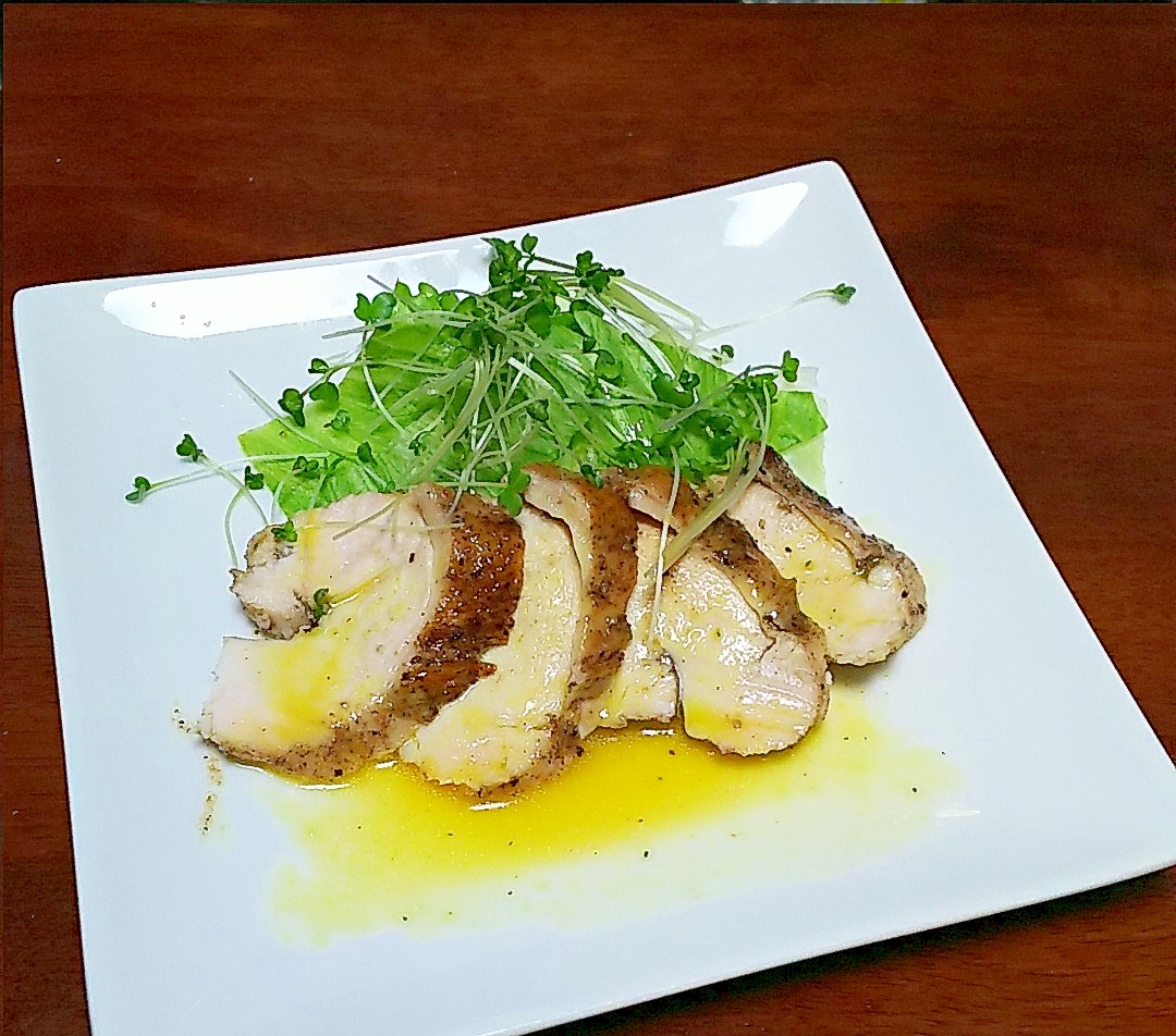 鶏むね肉のコンフィ・ソテー　～オレンジのソース～