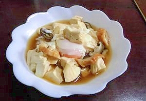 豆腐とちくわ・卵の追いがつおつゆ煮