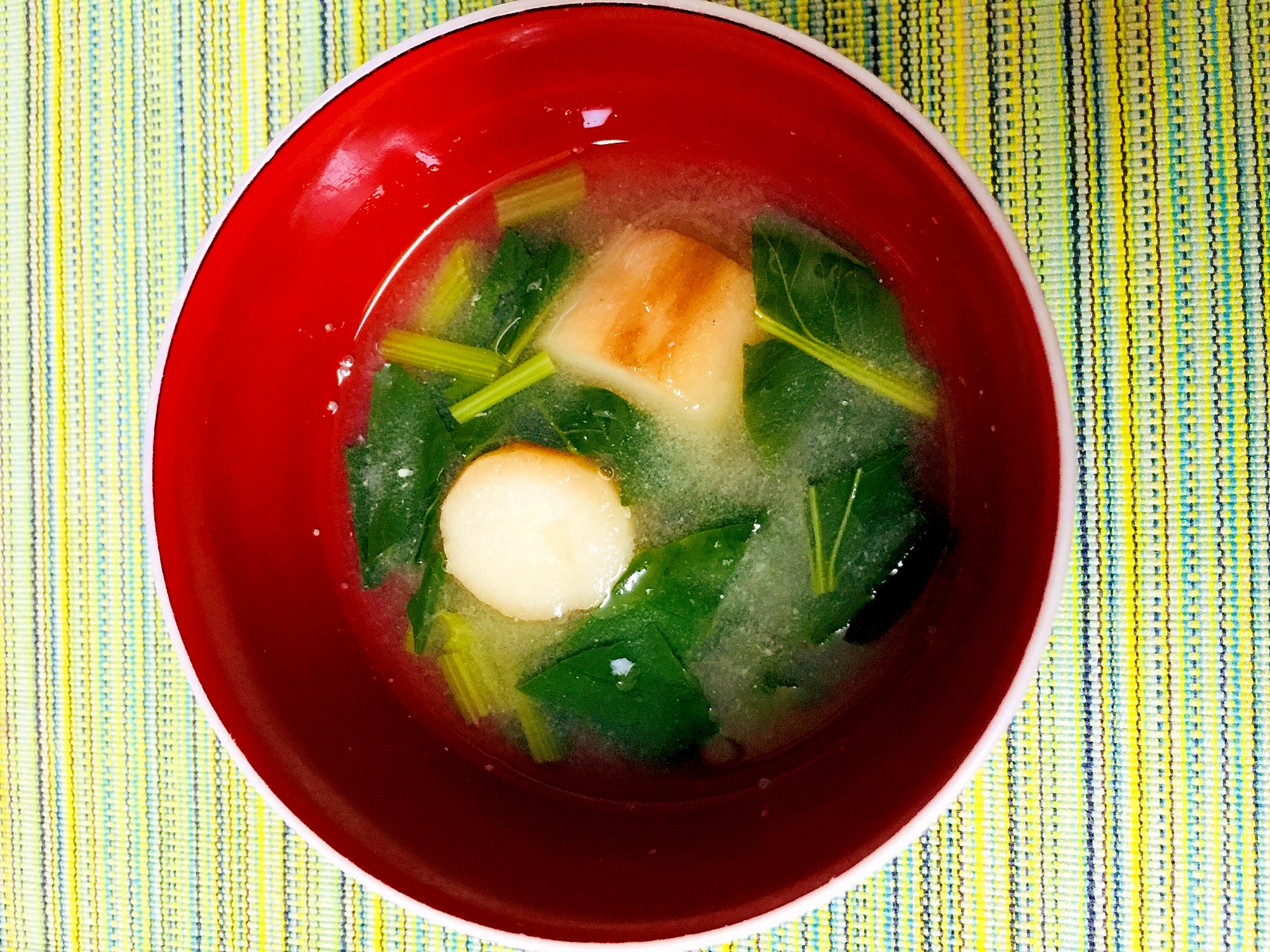 青菜と麩のお味噌汁