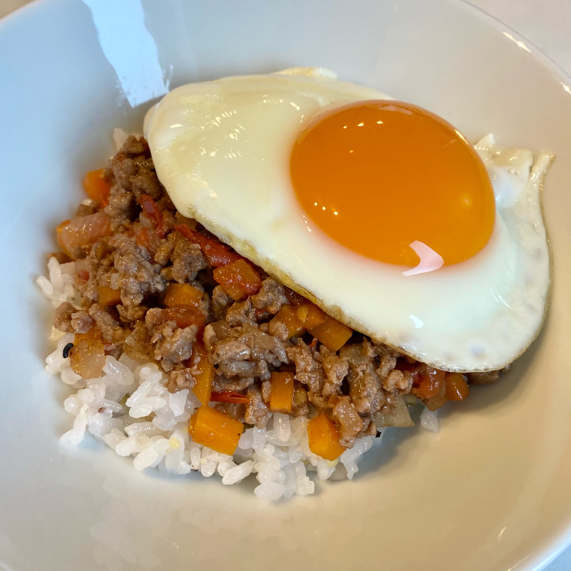 主夫がつくるミートソース丼