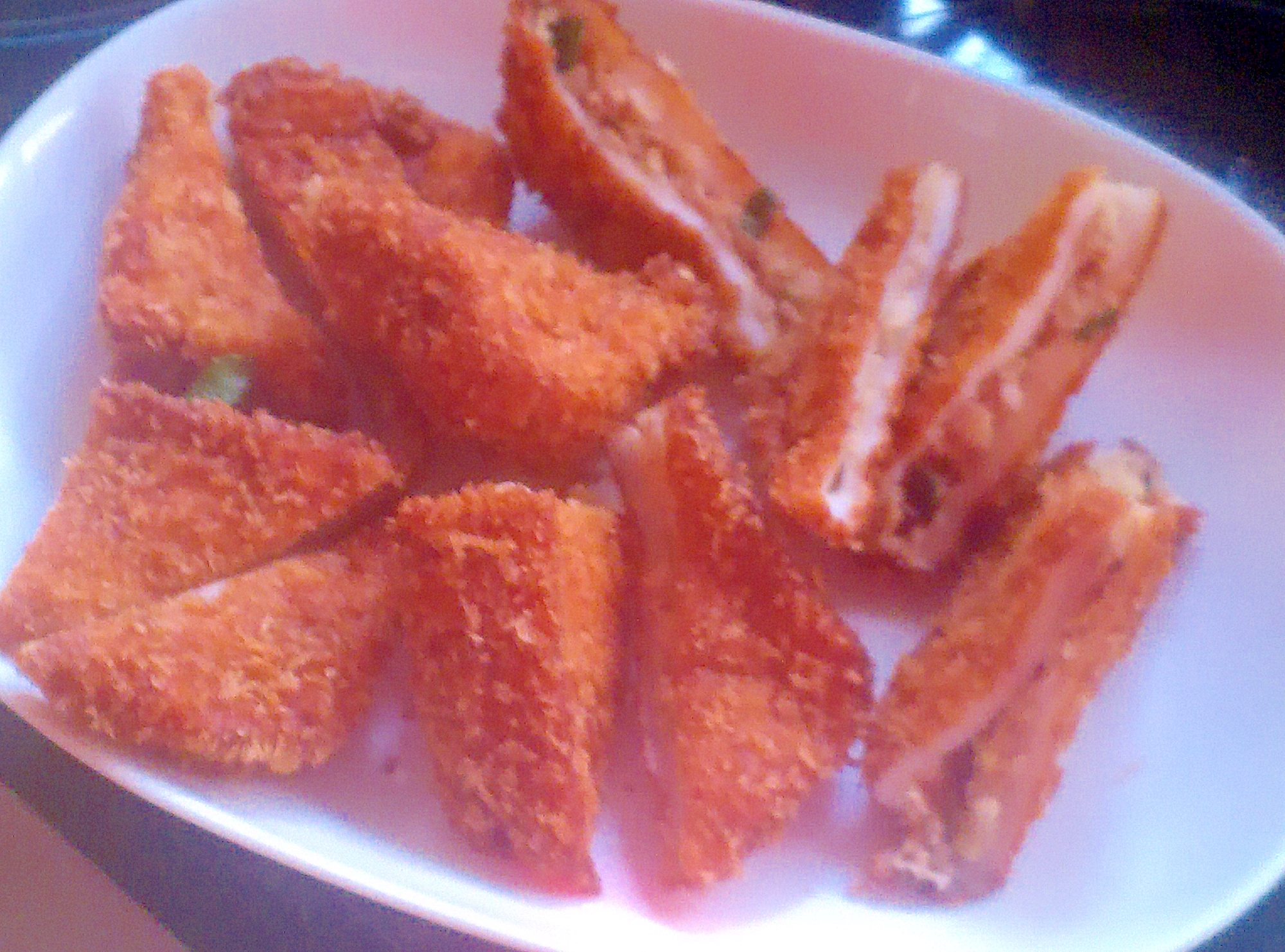 餃子の種で簡単リメイク はんぺんサンドフライ レシピ 作り方 By かっぺ4217 楽天レシピ 餃子の種で簡単リメイク はんぺんサンドフライ レシピ 作り方 By かっぺ4217 楽天レシピ