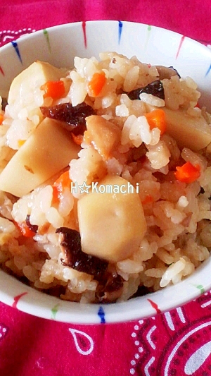 マンナンご飯と里芋の☆もっちり，炊き込みご飯