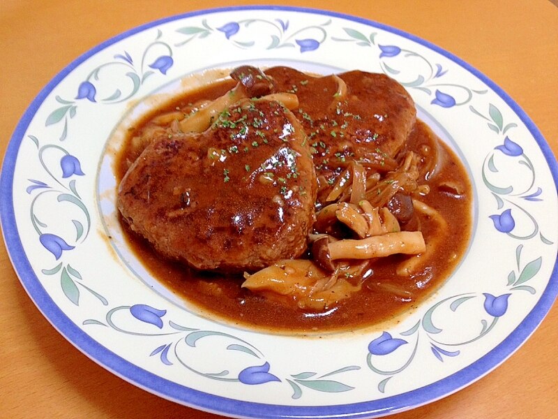 愛情（ハート）煮込みハンバーグ(^○^) レシピ・作り方 by イケッピ