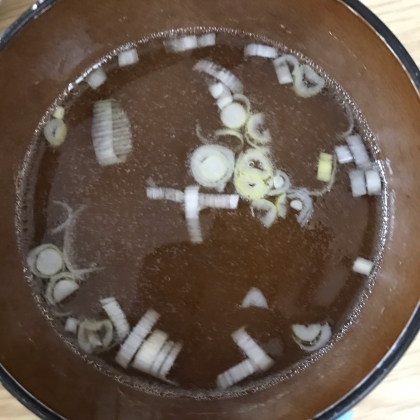 残りものも美味しく 太刀魚の骨を使ったお吸い物 レシピ 作り方 By あかり 薬膳勉強中 楽天レシピ 残りものも美味しく 太刀魚の骨を使ったお吸い物 レシピ 作り方 By あかり 薬膳勉強中 楽天レシピ