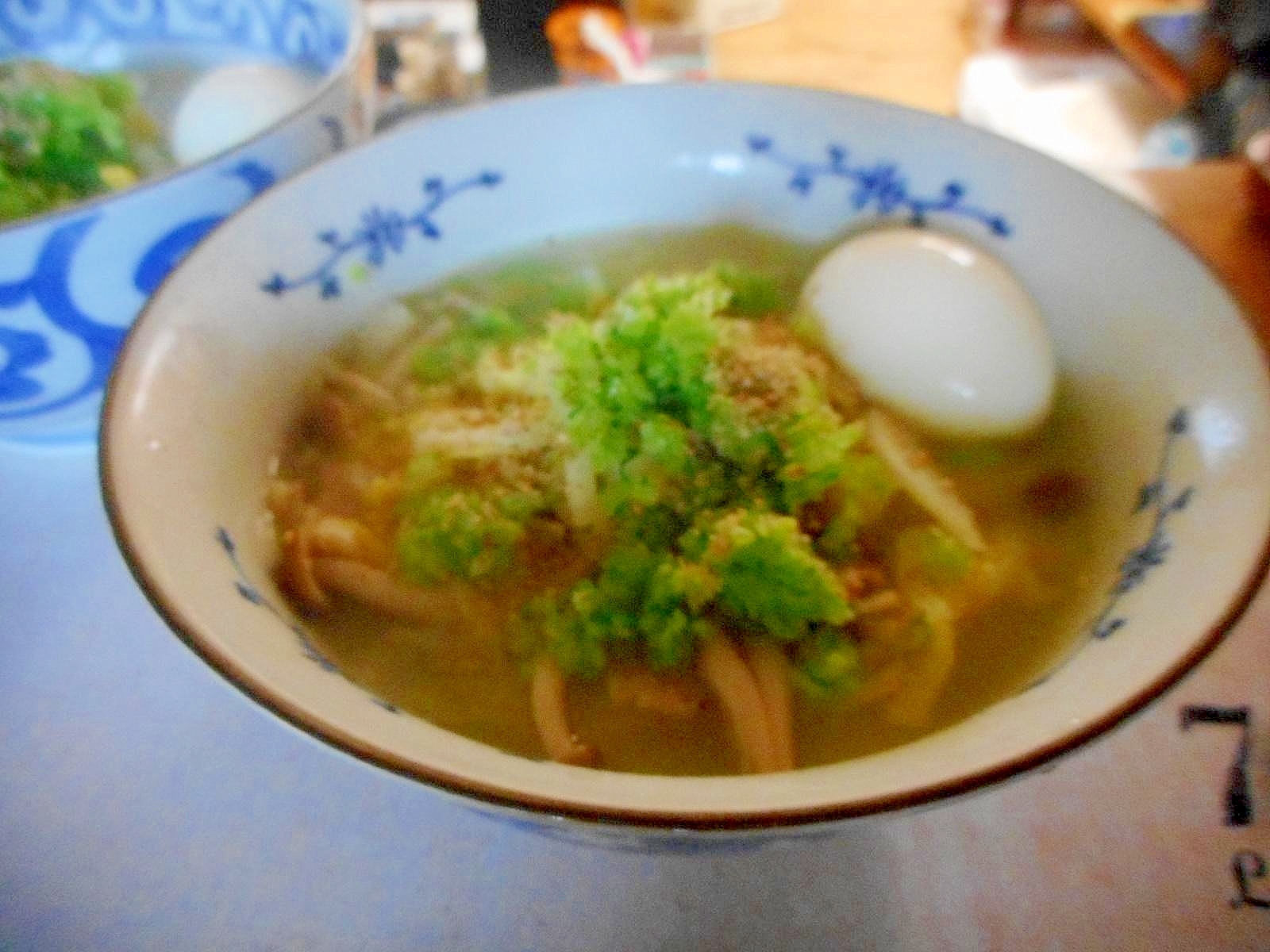 大根の葉っぱとキャベツの塩ラーメン