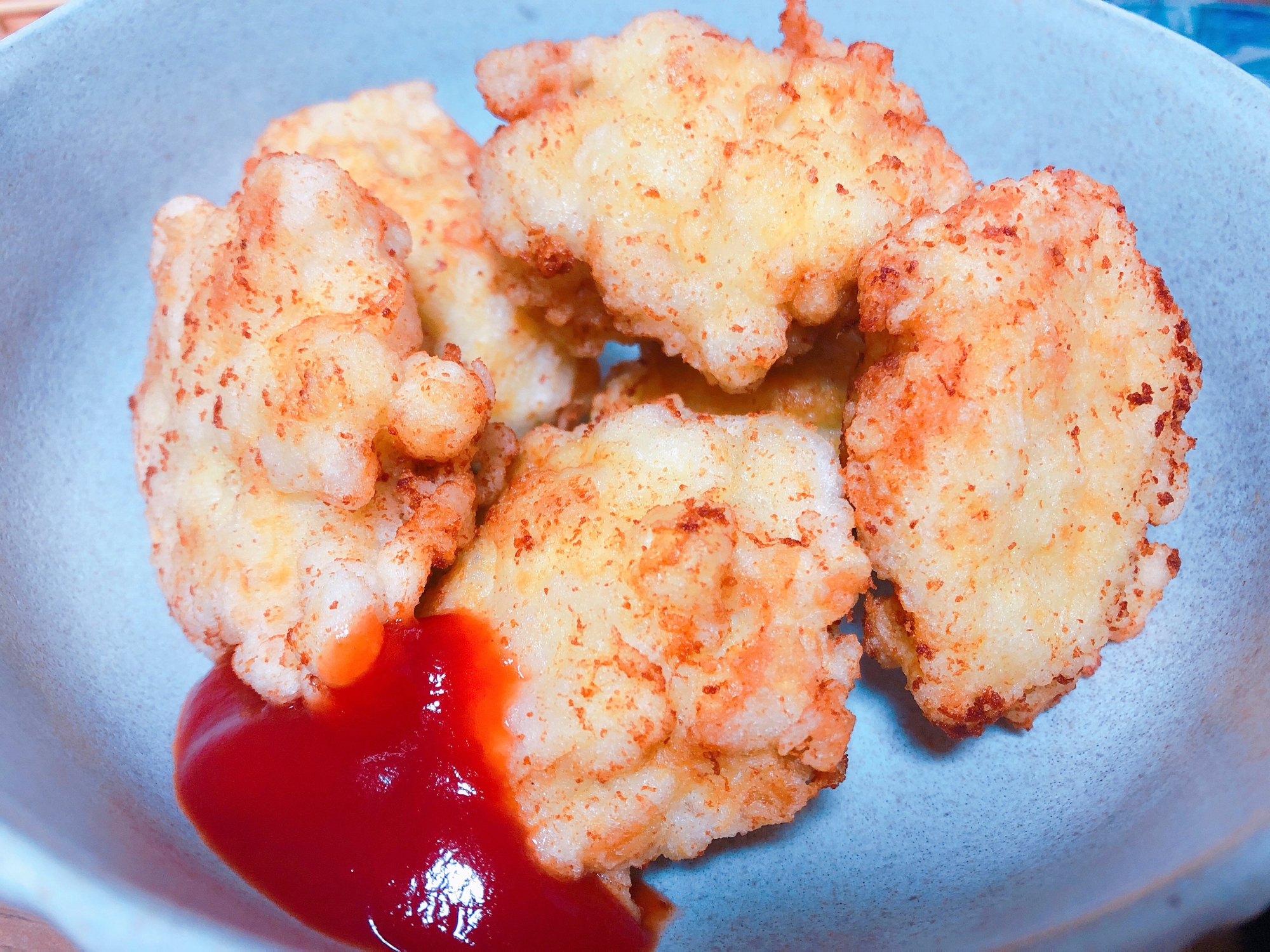 おやつにピッタリ！鶏胸肉と豆腐でチキンナゲット