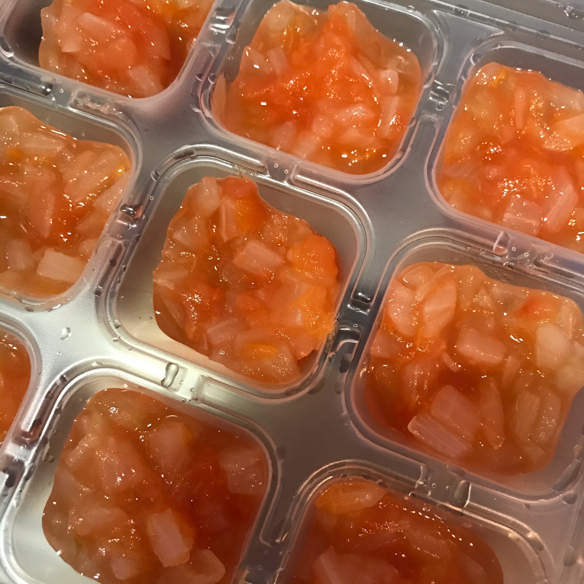 離乳食 小分け冷凍 トマトと玉ねぎのソース レシピ 作り方 By Miki 楽天レシピ