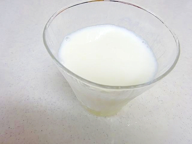 ミキサーを使わない♪混ぜるだけ簡単♪ラッシー
