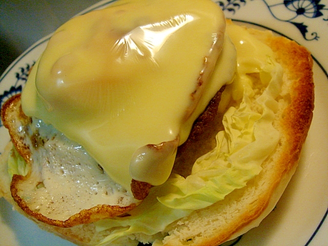 月見バーガーぽいチーズトースト