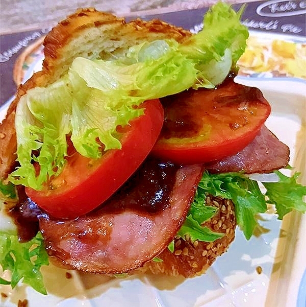 プレッツェルクロワッサン de BLTサンド♪