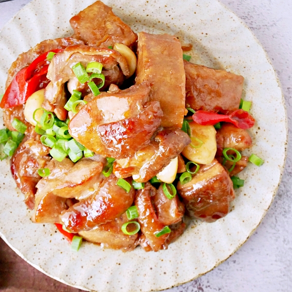 ＼大同電鍋レシピ／タロイモと鶏肉の煮物