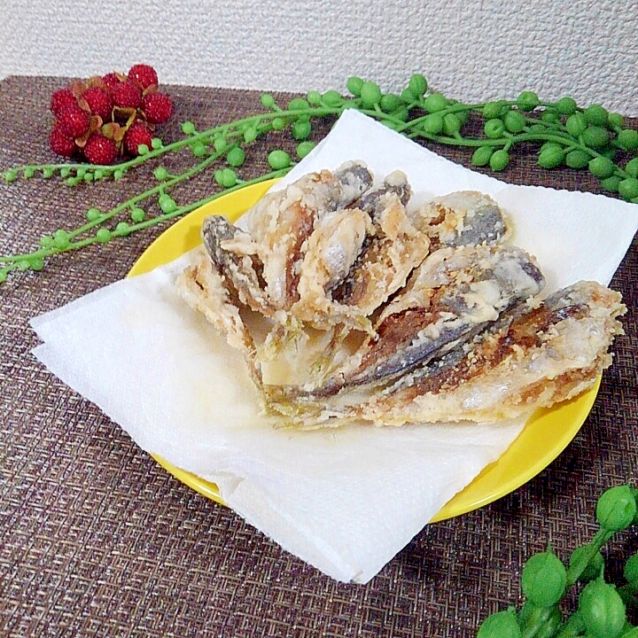豆あじの唐揚げ
