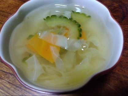 キャベツとにんじんの中華スープ