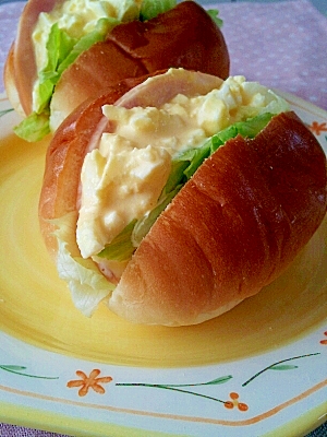 ロールパンで簡単 卵とハムのサンドイッチ レシピ 作り方 By ラズベリっち 楽天レシピ