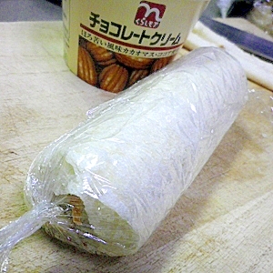 義理チョコにｗ生食パンでチョコレートロールケーキ