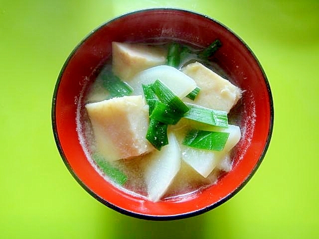 八つ頭と大根ニラの味噌汁