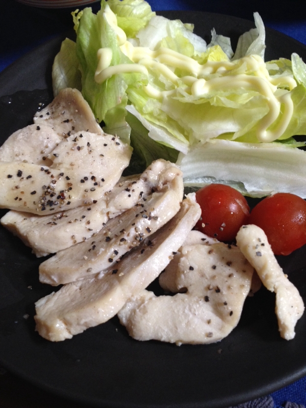 鶏ムネ肉の塩蒸し焼き