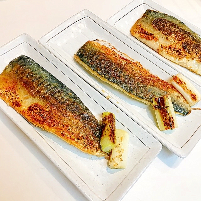 パリパリ仕上げ ノルウェー産塩サバと長ネギのソテー レシピ 作り方 By えだ豆カシューナッツ 楽天レシピ パリパリ仕上げ ノルウェー産塩サバと長ネギのソテー レシピ 作り方 By えだ豆カシューナッツ 楽天レシピ