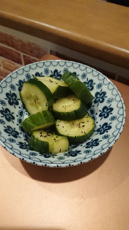 ぼくバナナさん
おはようございます(^-^)
朝食の箸休めにあっさりおいしかったです(*^-^*)