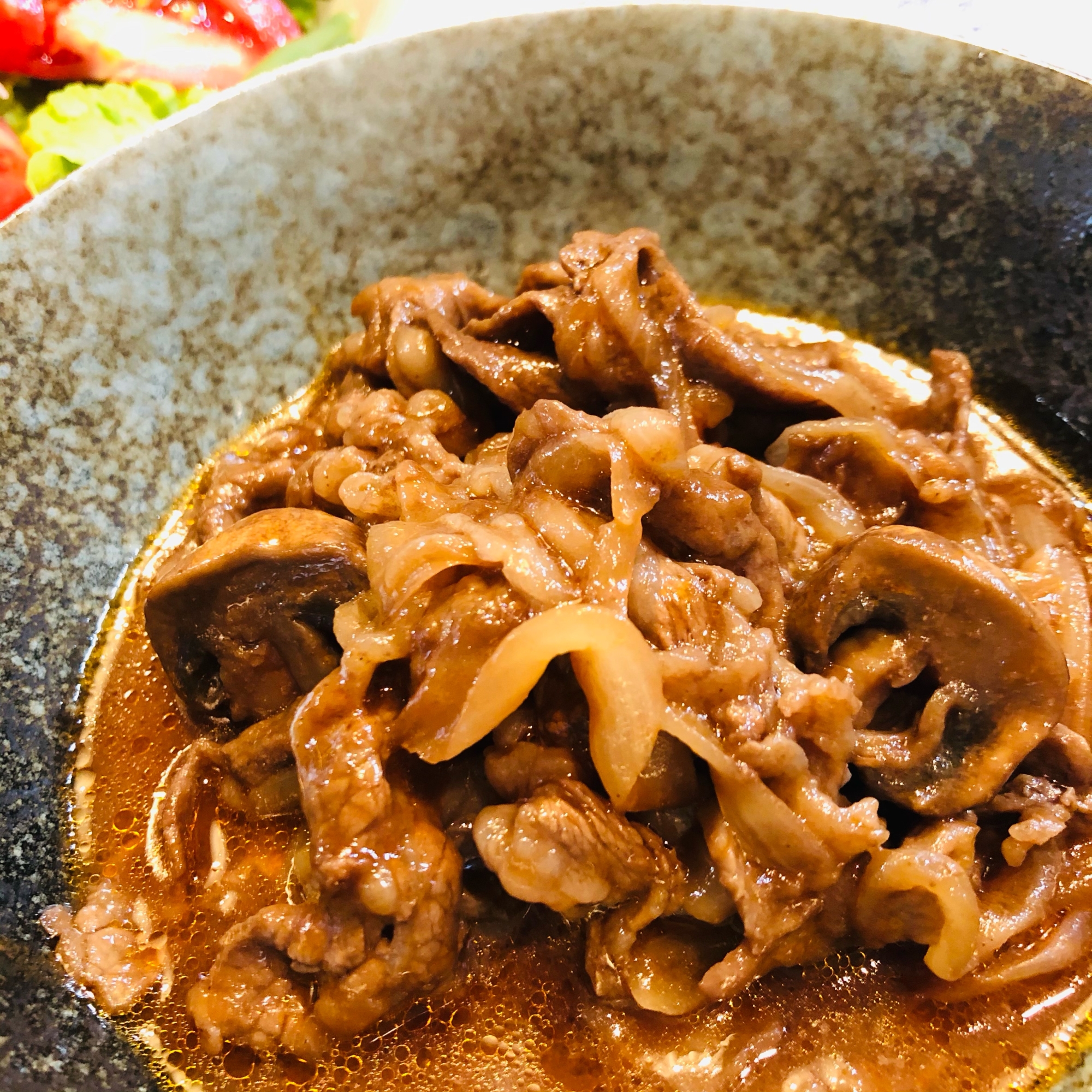 赤ワインで芳醇ビーフストロガノフ