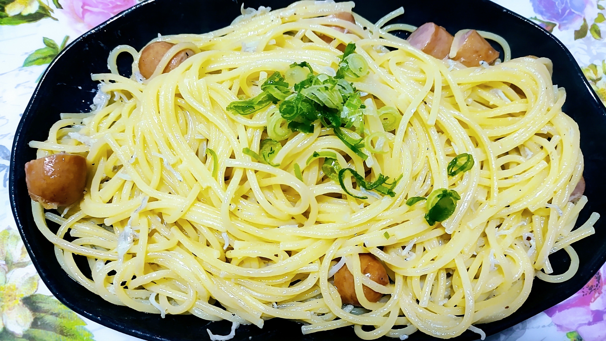 ウインナーとしらす干しの梅肉マヨネーズパスタ