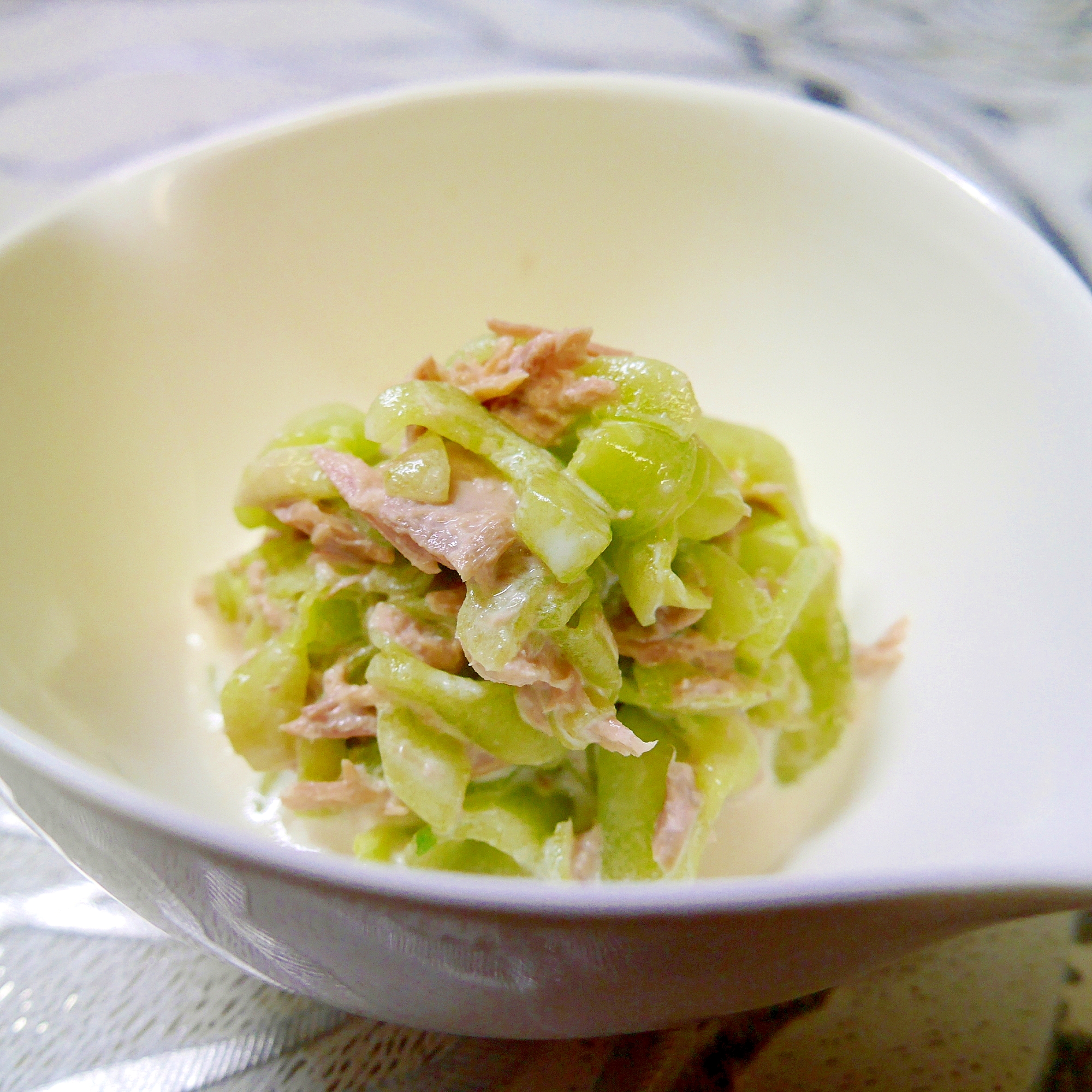 お化け胡瓜の活用法 きゅうりのツナマヨ和え レシピ 作り方 By じぇりねこ 楽天レシピ