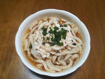 しっとり蒸し鶏のかけうどん