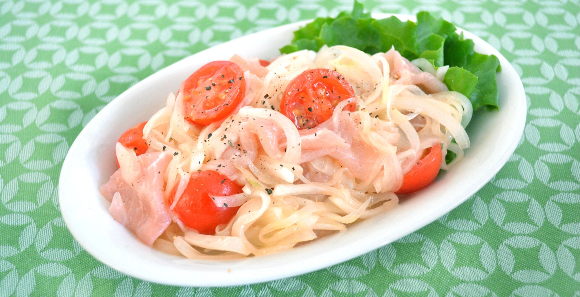 新玉ねぎとチェリートマトのマリネサラダ