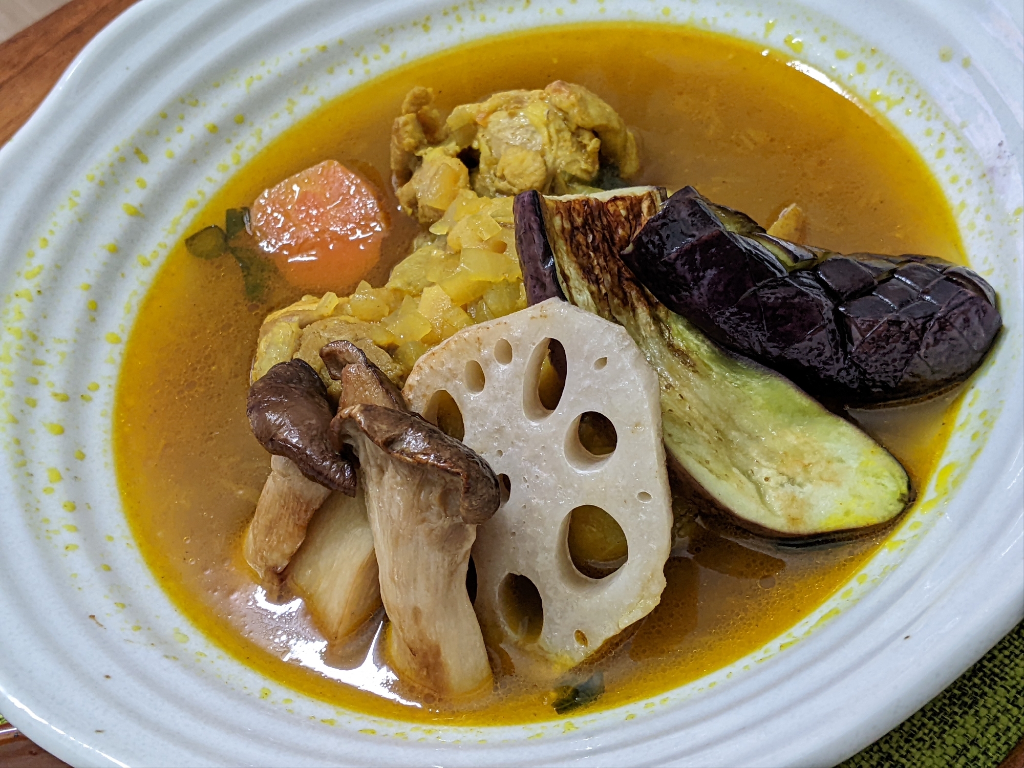 STAUB鍋で！野菜と鶏肉のスープカレー