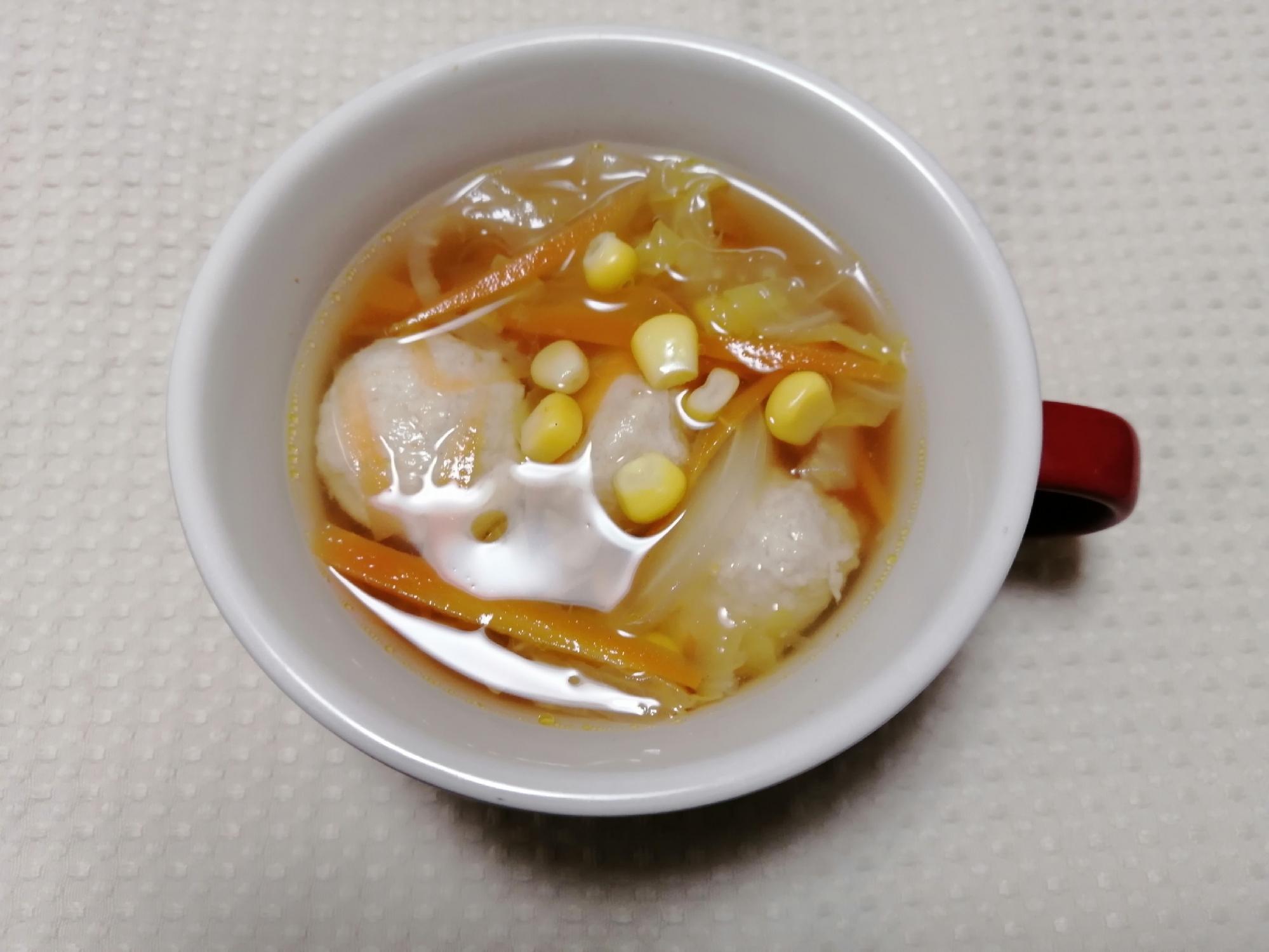 鶏つみれと白菜のコンソメスープ