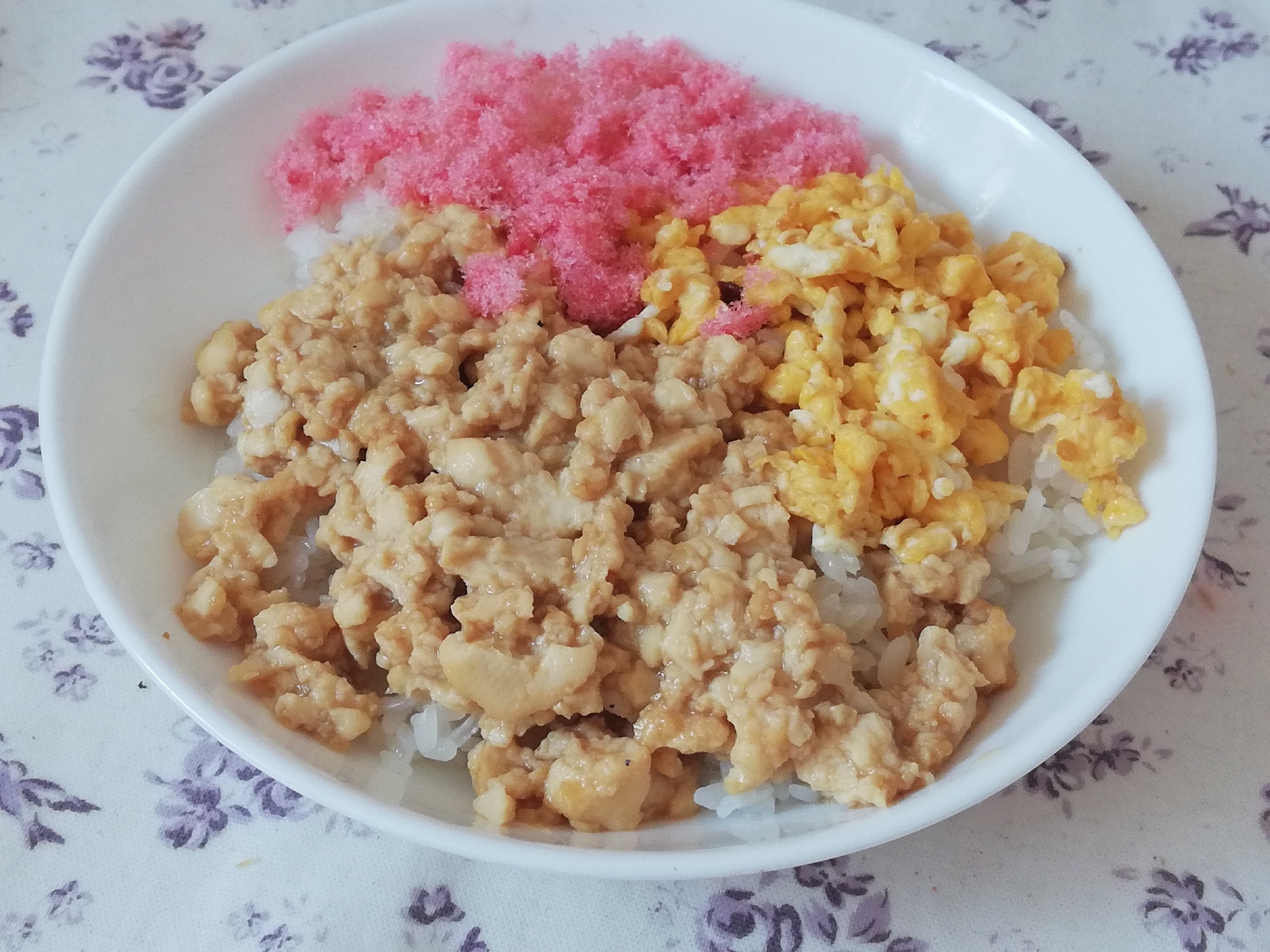 作りおき万能豆腐そぼろで簡単！節約♪３色丼