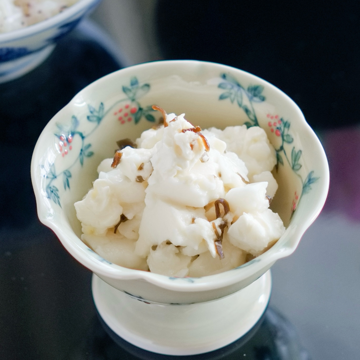 長芋とクリームチーズの塩昆布あえ【和食】