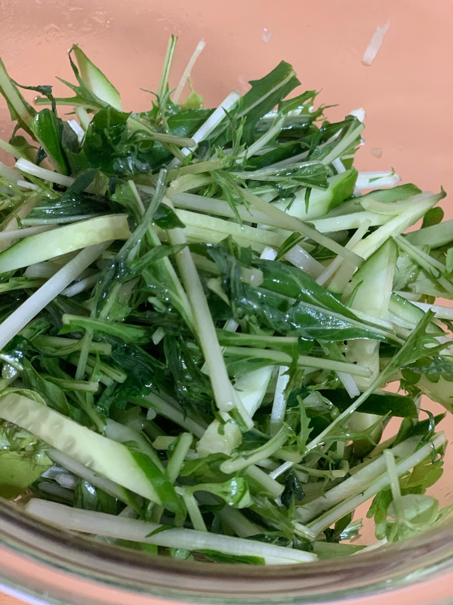 セロリ菜と水菜の中華サラダ