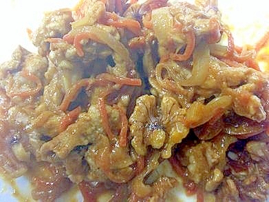 豚肉の麺つゆマヨ炒め（クルミ入り）