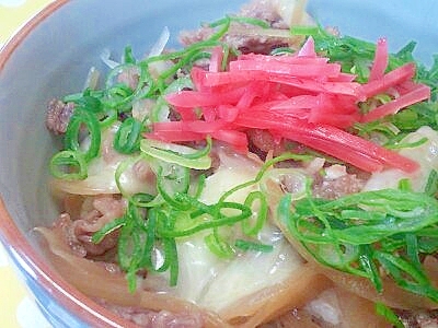 チーズ牛丼