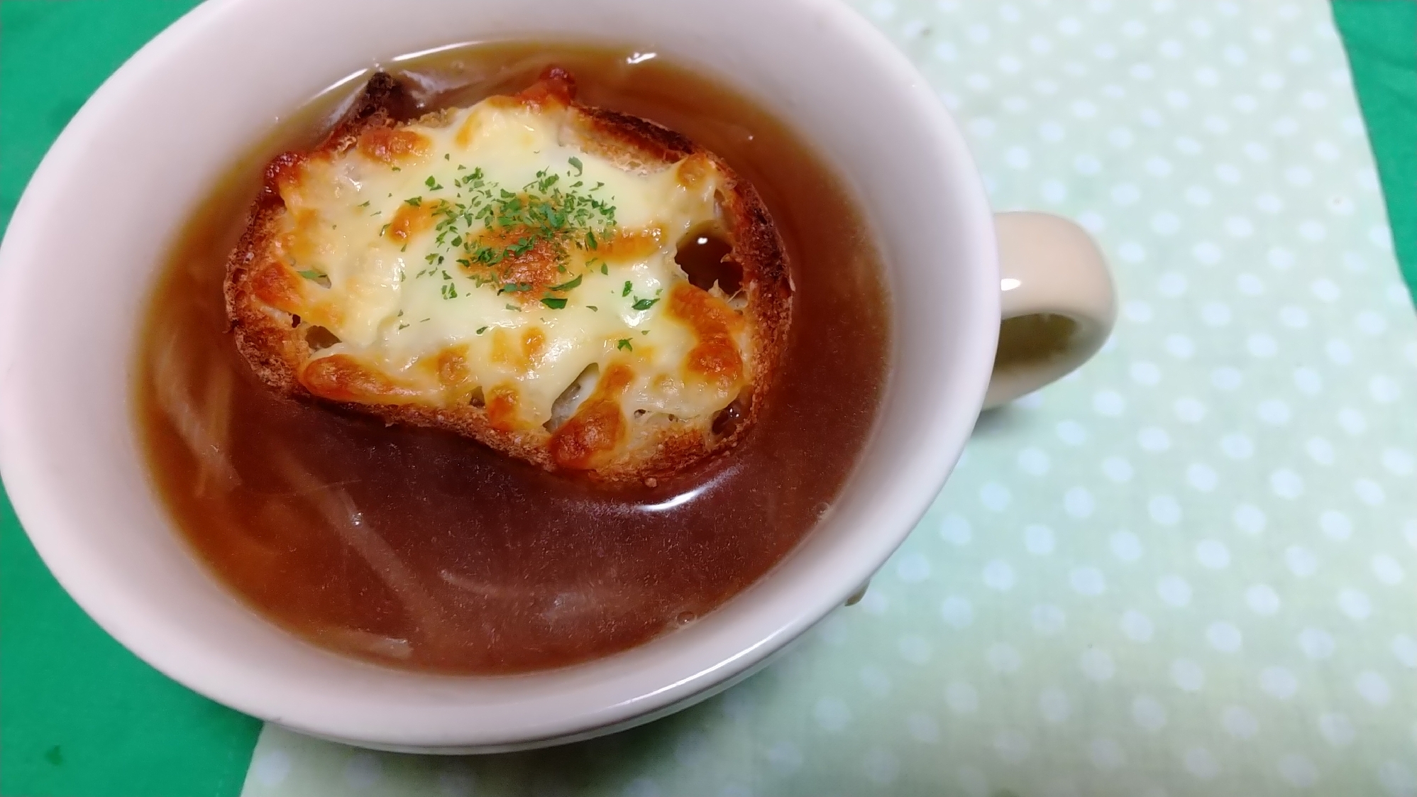冷凍玉ねぎを使って時短☆オニオングラタンスープ