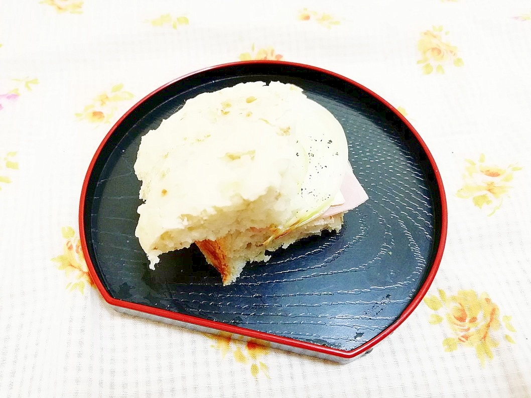 ハムとチーズのオニオンサンドイッチ