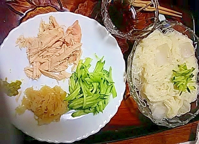チキン胡瓜ザワークラウト素麺