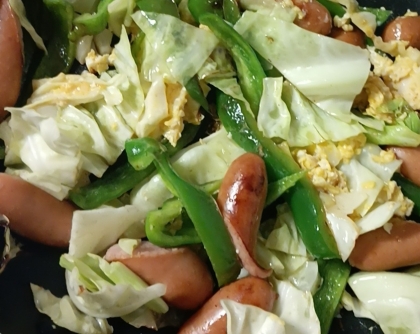 ウインナーと野菜の卵炒め