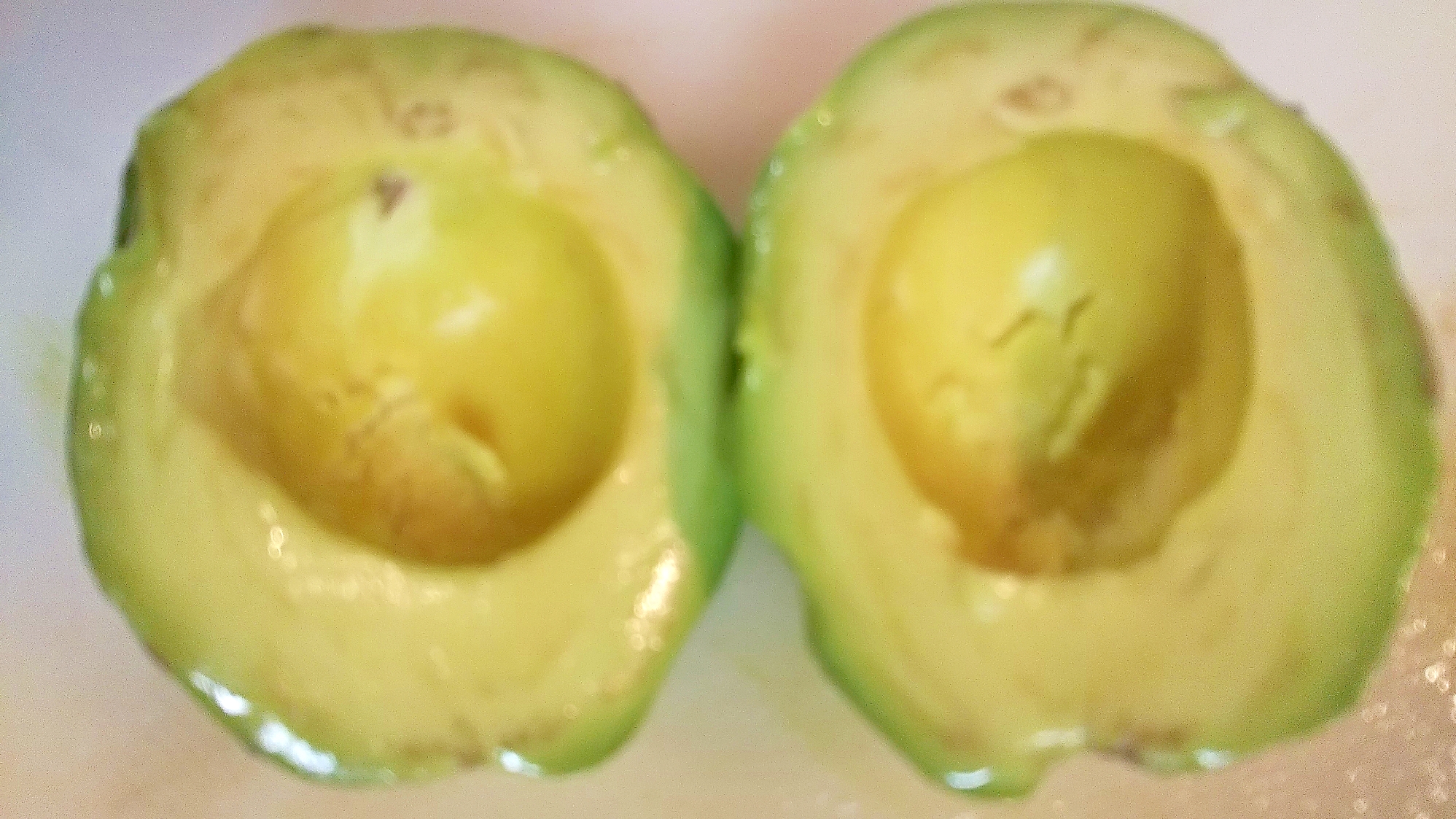 アボカドのきれいな切り方 レシピ 作り方 By こざかなアーモンド 楽天レシピ