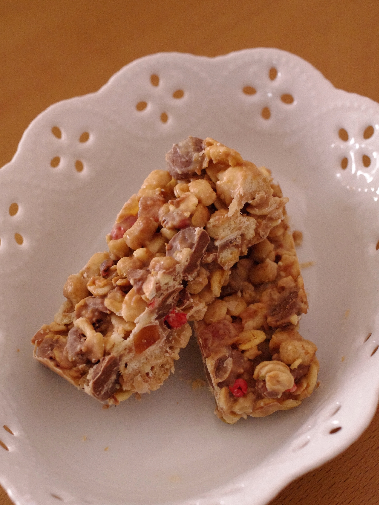 甘くておしゃれな簡単ざくざくシリアルバー