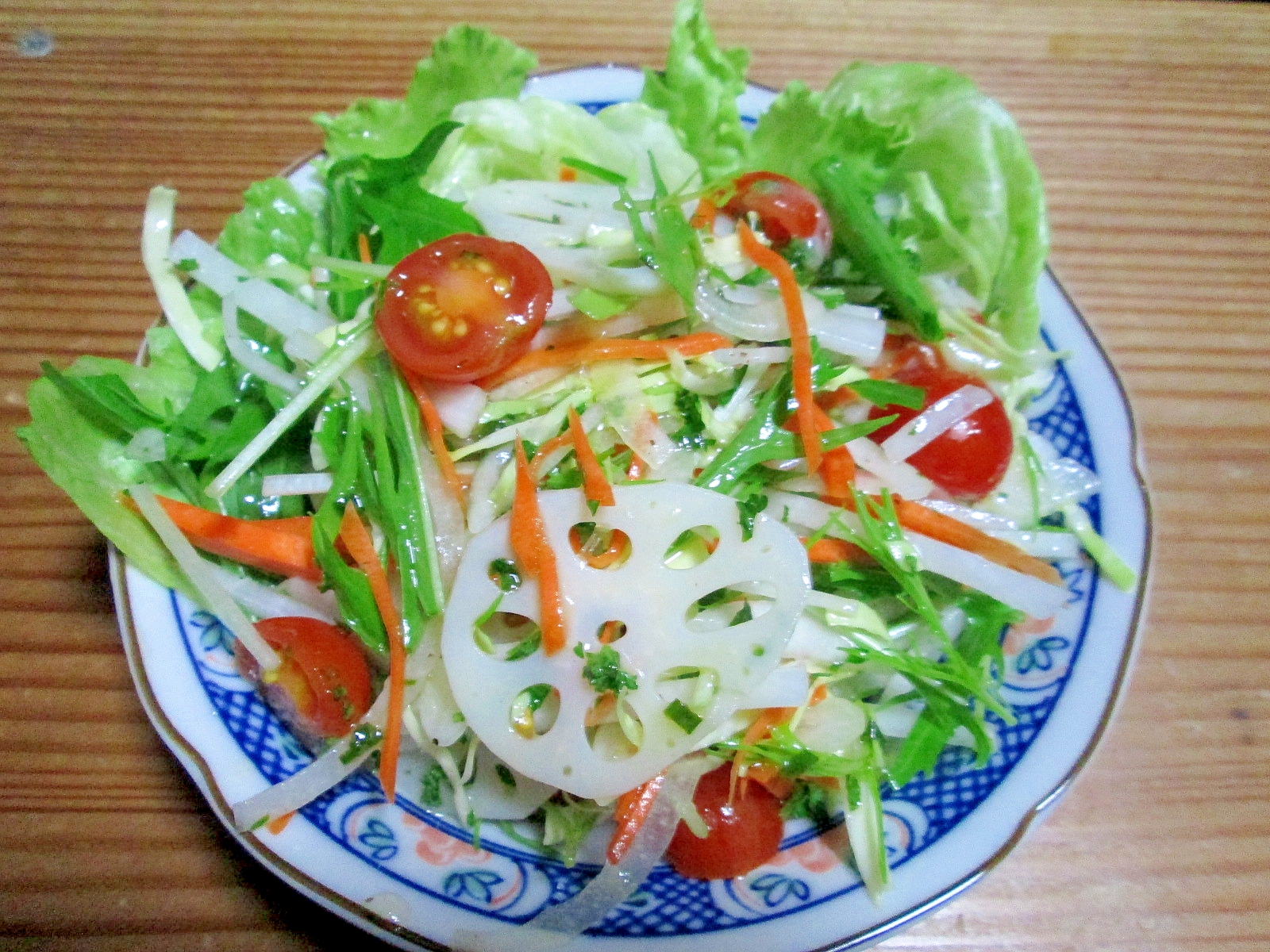 野菜いろいろサラダ(レンコン入り）