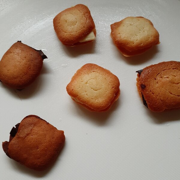 白い恋人風2色のラング ド シャ レシピ 作り方 By みずきりん 楽天レシピ 白い恋人風2色のラング ド シャ レシピ 作り方 By みずきりん 楽天レシピ