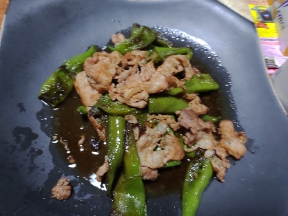カリカリ豚バラとししとうのバター焼き