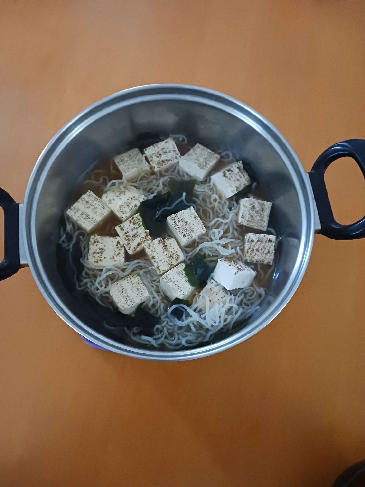 焼き豆腐と糸こんにゃくの煮物