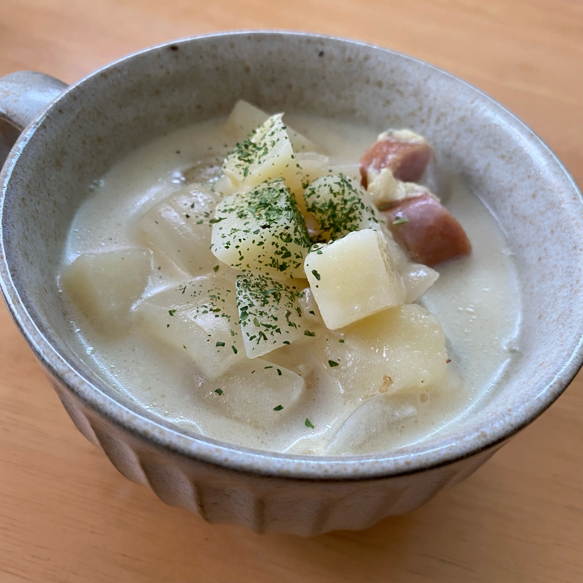 じゃがいもと玉ねぎの豆乳スープ